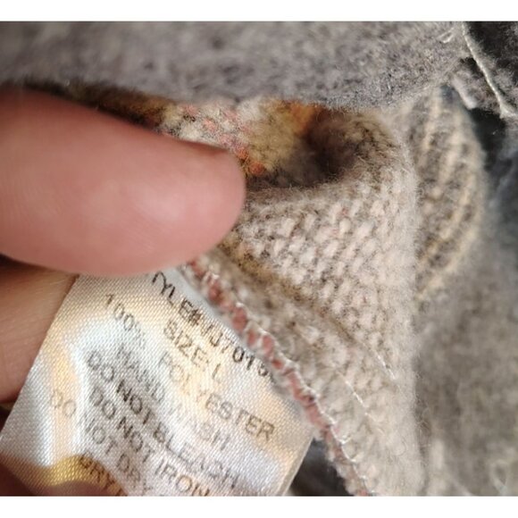 Veveret Large Cropp Flannel Shacket Jacket Aztec Southwest Frayed Hem Pink Gray - Picture 5 of 5